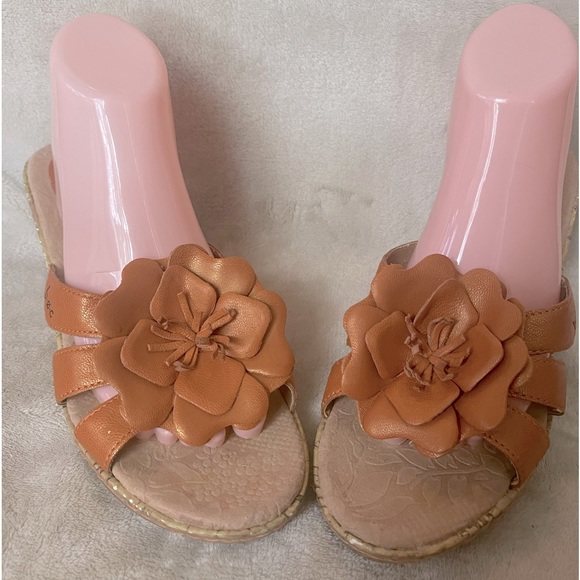 BOC Sandals Women's 9 Orange Floral Cork Wedge Slip On Cushioned Comfort Shoes - Picture 2 of 15